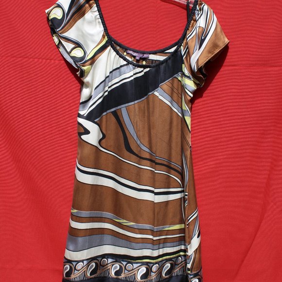 Silk Hale Bob dress - Picture 2 of 5